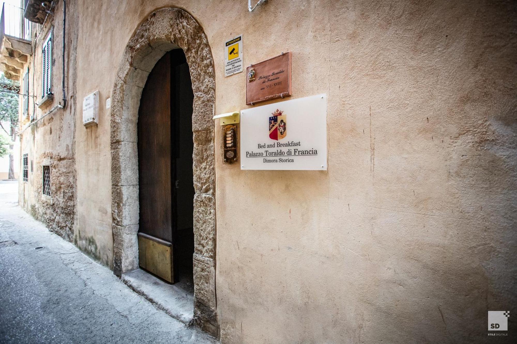 Bed and Breakfast Palazzo Toraldo Di Francia Tropea Exterior foto